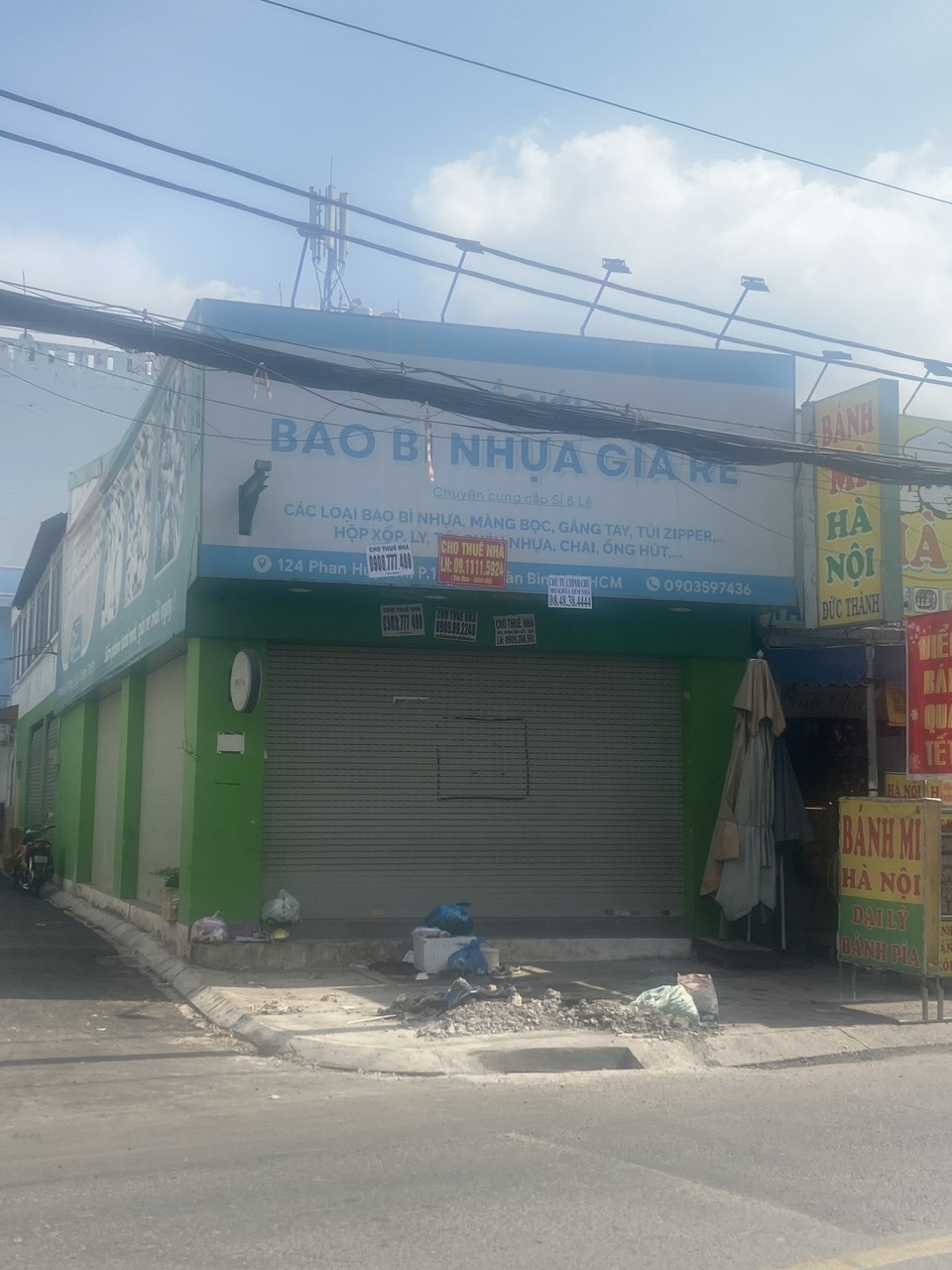 Quyền sử dụng đất và tài sản gắn liền với đất thuộc thửa đất số: 9, tờ bản đồ số: 5 (BĐĐC 2005) tại địa chỉ: 124 Phan Huy Ích, phường 15, quận Tân Bình, Thành phố Hồ Chí Minh 